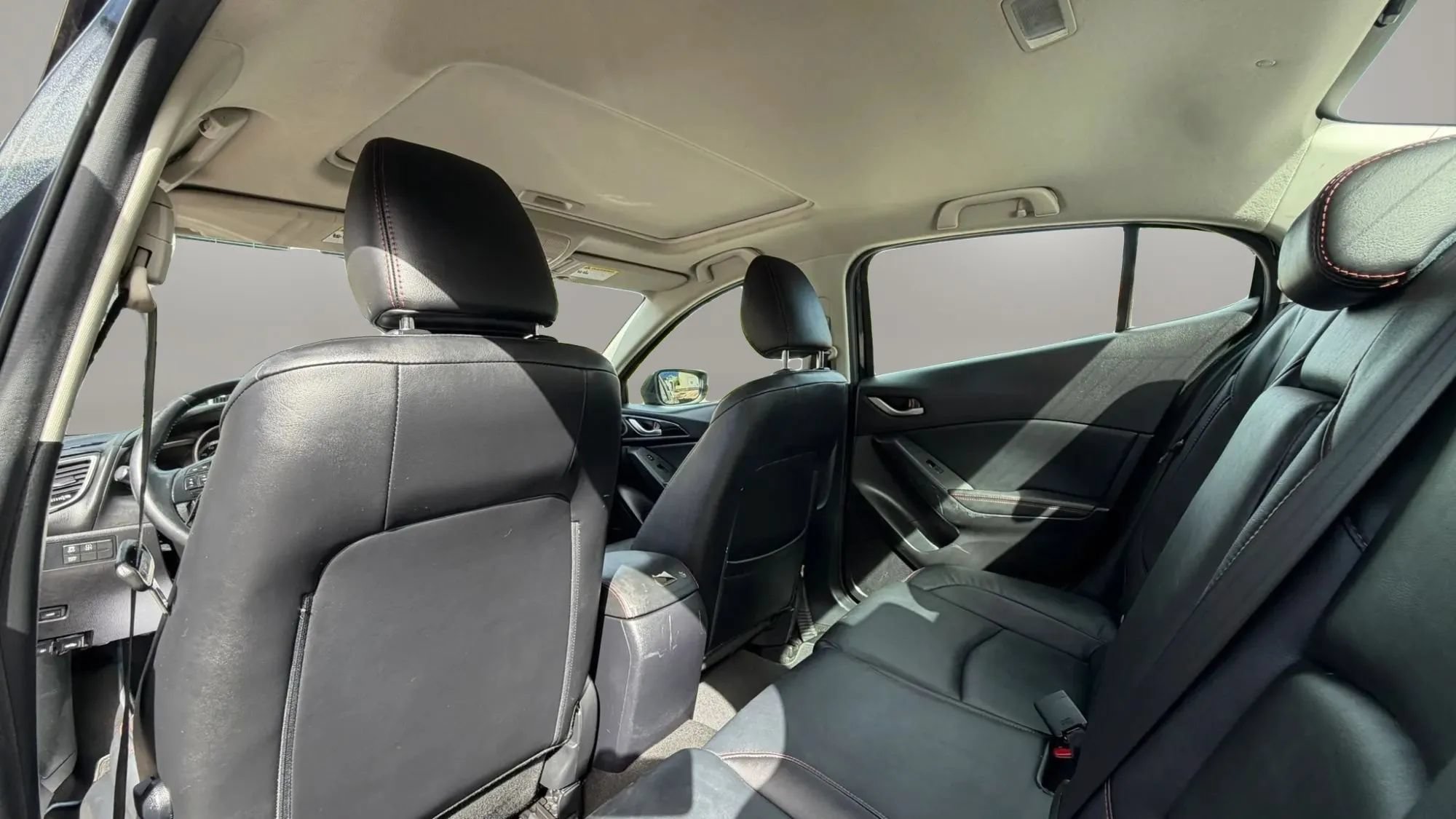 Used 2015 MAZDA MAZDA3 i Grand Touring FWD image 11