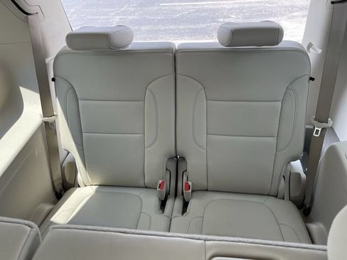 Used 2022 GMC Acadia Denali w/ Denali Ultimate Package AWD/4WD image 24