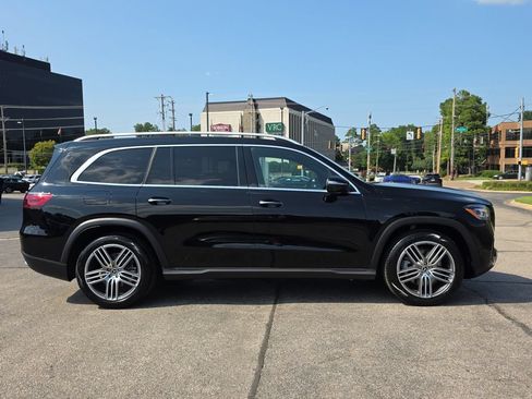 Certified 2025 Mercedes-Benz GLS 450 4MATIC image 6