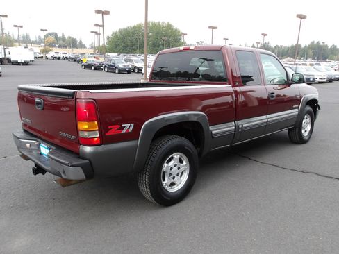 Used 2000 Chevrolet Silverado 1500 LS image 5