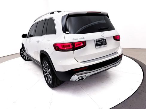 Used 2021 Mercedes-Benz GLB 250 image 7