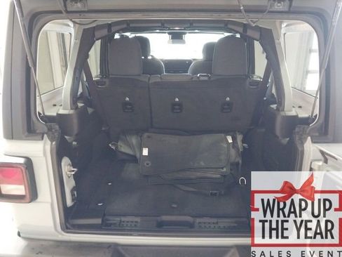 Used 2024 Jeep Wrangler Sport S image 26