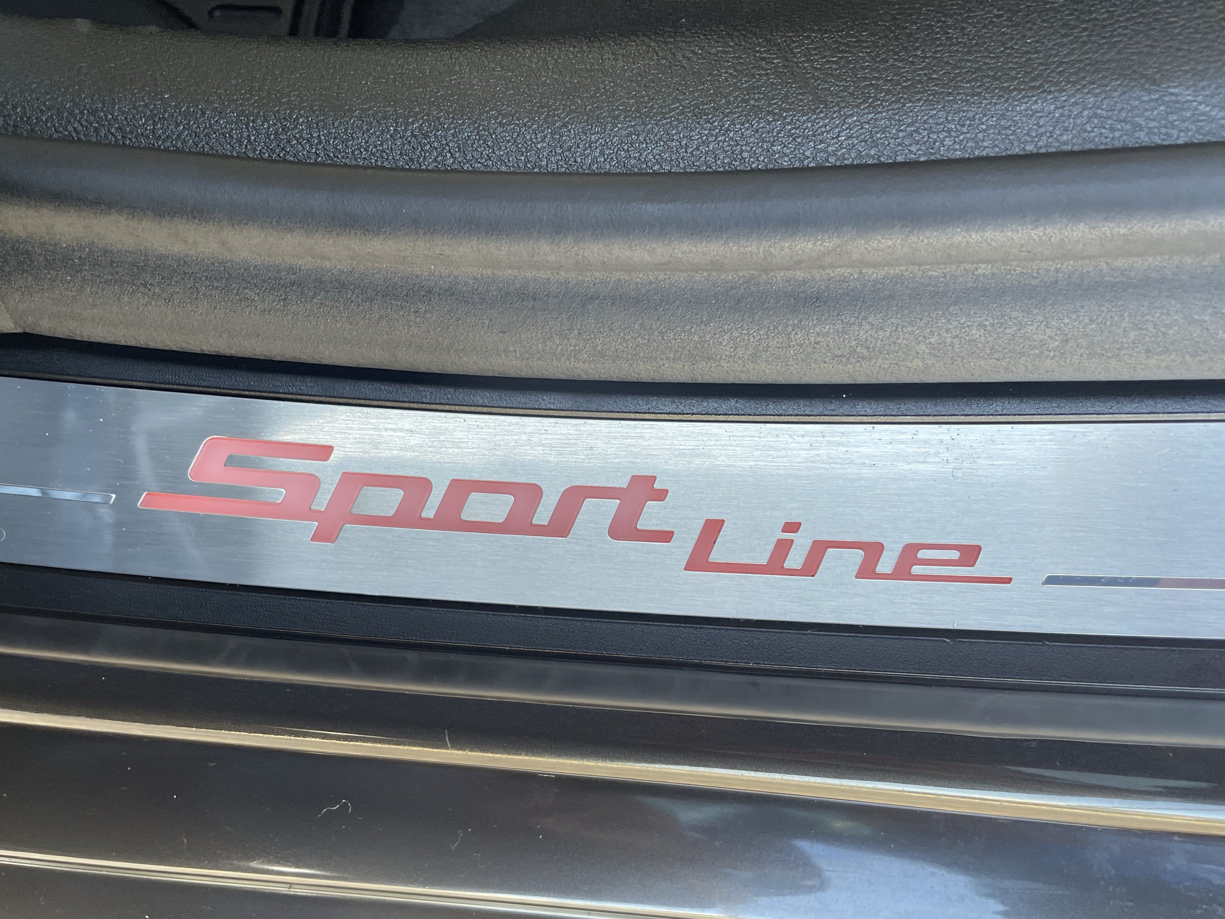Used 2019 BMW 540i RWD image 19