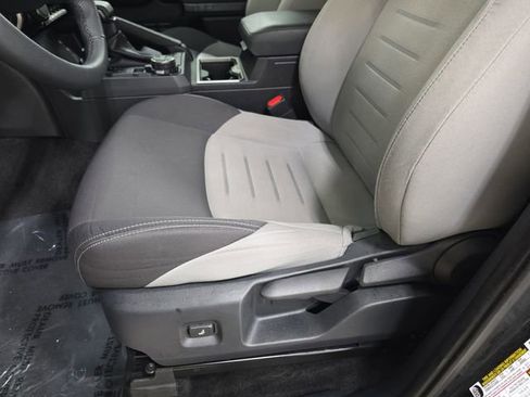 Certified 2025 Toyota Tacoma TRD Off-Road image 26