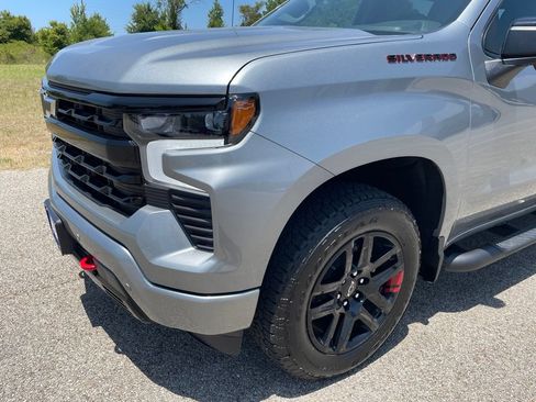 New 2026 Chevrolet Silverado 1500 RST w/ Redline Edition AWD/4WD image 11