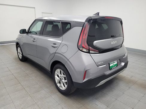 Used 2025 Kia Soul LX image 5