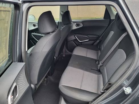 Used 2023 Kia Soul LX w/ LX Technology Package image 13