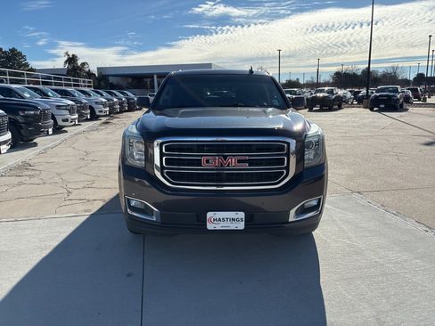 Used 2018 GMC Yukon SLE w/ SLE Value Package image 11