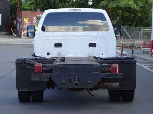 Used 2014 Ford F550 4WD SuperCab 162 WB 60 CA XL image 6