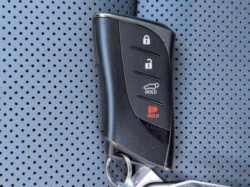 Used 2024 Lexus RZ 450e Premium w/ Technology Package image 35