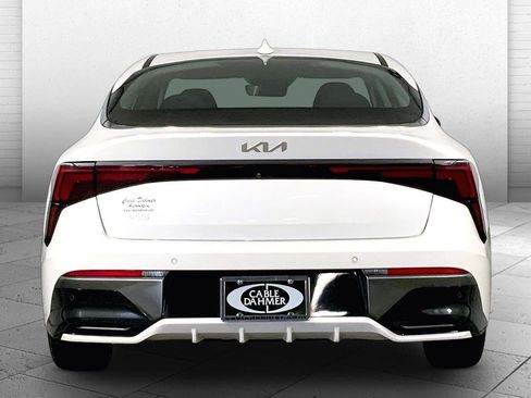 Certified 2025 Kia K5 LXS FWD image 3