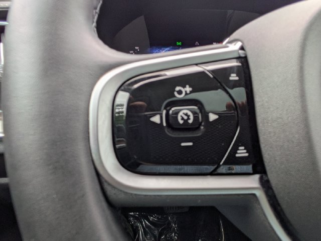 Certified 2025 Volvo V60 B5 Cross Country Ultra AWD/4WD image 18