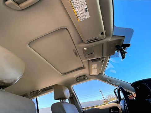 Used 2020 Nissan Armada Platinum w/ Captain's Chairs Package image 13