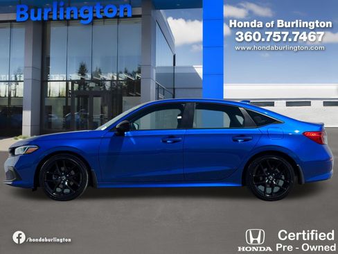 Used 2023 Honda Civic Sport image 3