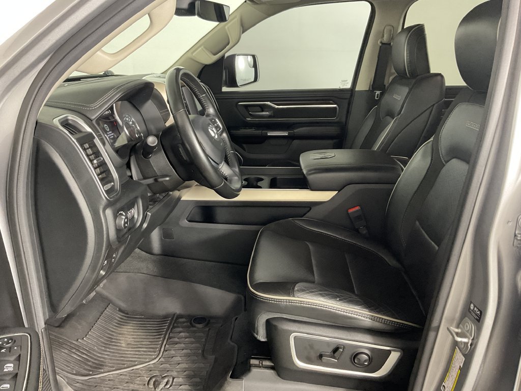 Used 2022 RAM 1500 Laramie AWD/4WD image 18