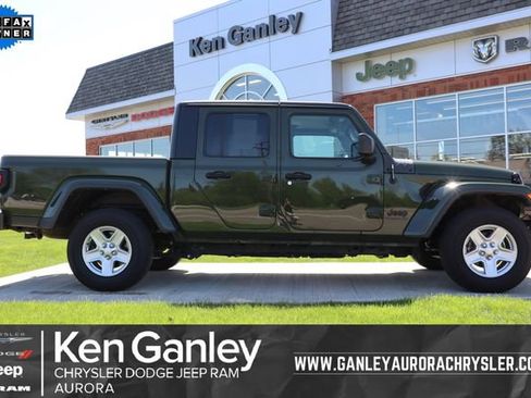 Used 2022 Jeep Gladiator Sport AWD/4WD image 1