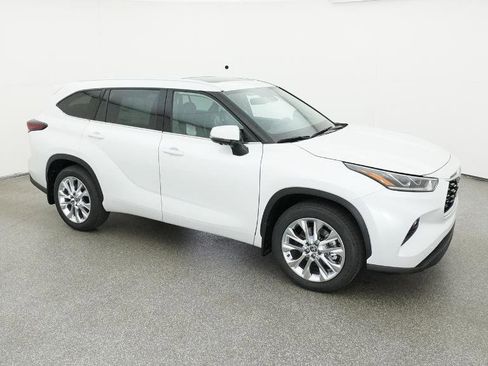 New 2026 Toyota Highlander Limited image 72