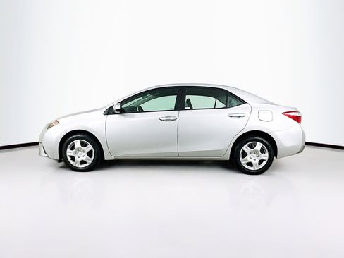 Used 2016 Toyota Corolla LE image 4