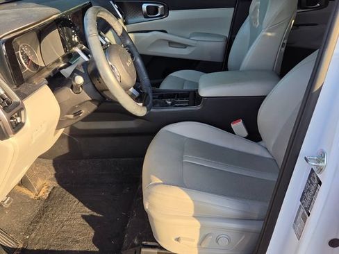 Used 2023 Kia Sorento S w/ Panoramic Sunroof Package FWD image 10