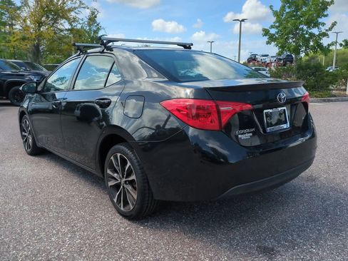 Used 2018 Toyota Corolla SE FWD image 4