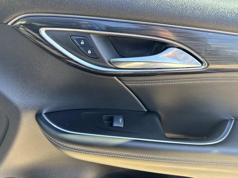 Used 2022 Buick Envision Preferred image 14