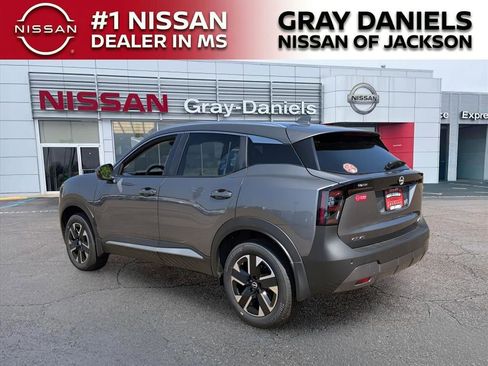 New 2025 Nissan Kicks SV w/ SV Premium Package image 5