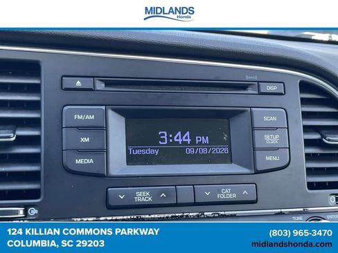 Used 2017 Hyundai Elantra SE FWD image 24