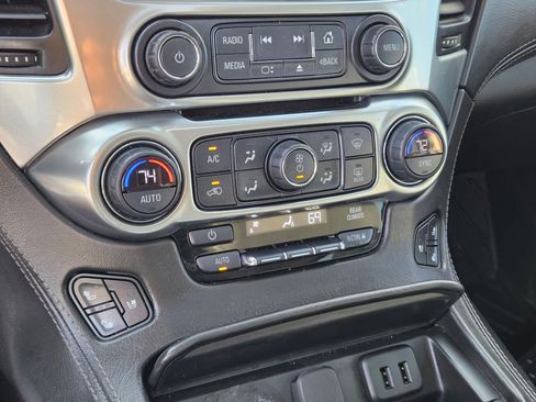 Used 2020 Chevrolet Tahoe Premier AWD/4WD image 26