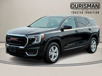 Used 2024 GMC Terrain SLE video 2