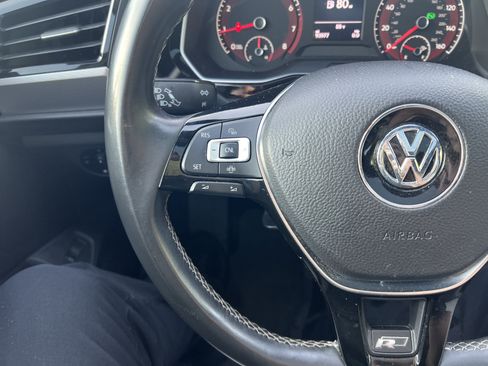 Used 2019 Volkswagen Jetta R-Line FWD image 16