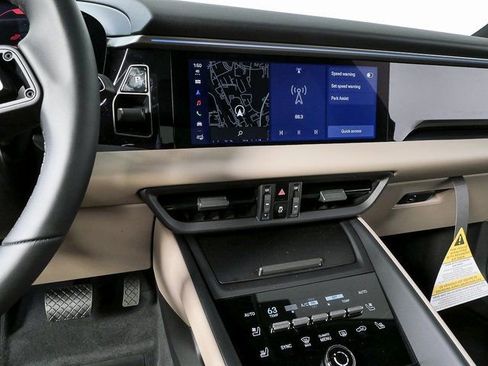 New 2026 Porsche Macan Electric image 13