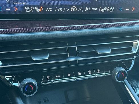 New 2026 Chevrolet Traverse RS image 29