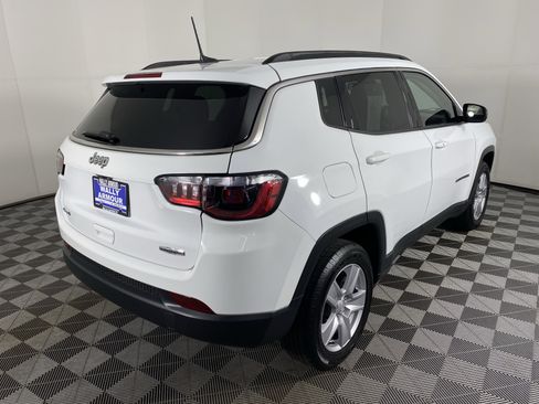 Used 2022 Jeep Compass Latitude w/ Convenience Group AWD/4WD image 7