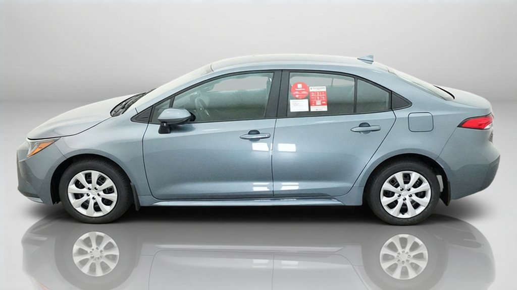 New 2027 Toyota Corolla LE FWD image 2