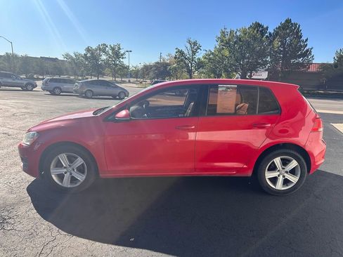 Used 2015 Volkswagen Golf TDI S image 6