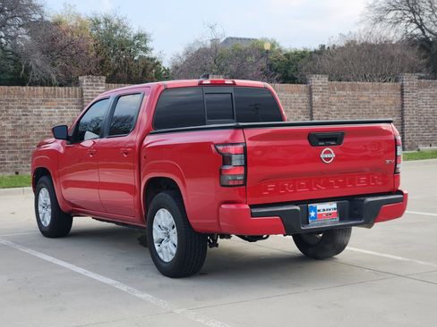 Used 2022 Nissan Frontier SV image 8