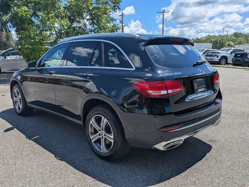 Used 2019 Mercedes-Benz GLC 300 4MATIC image 6