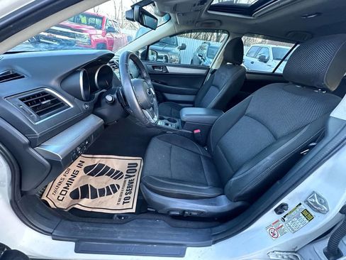 Used 2019 Subaru Outback 2.5i Premium w/ Popular Package #2 image 10