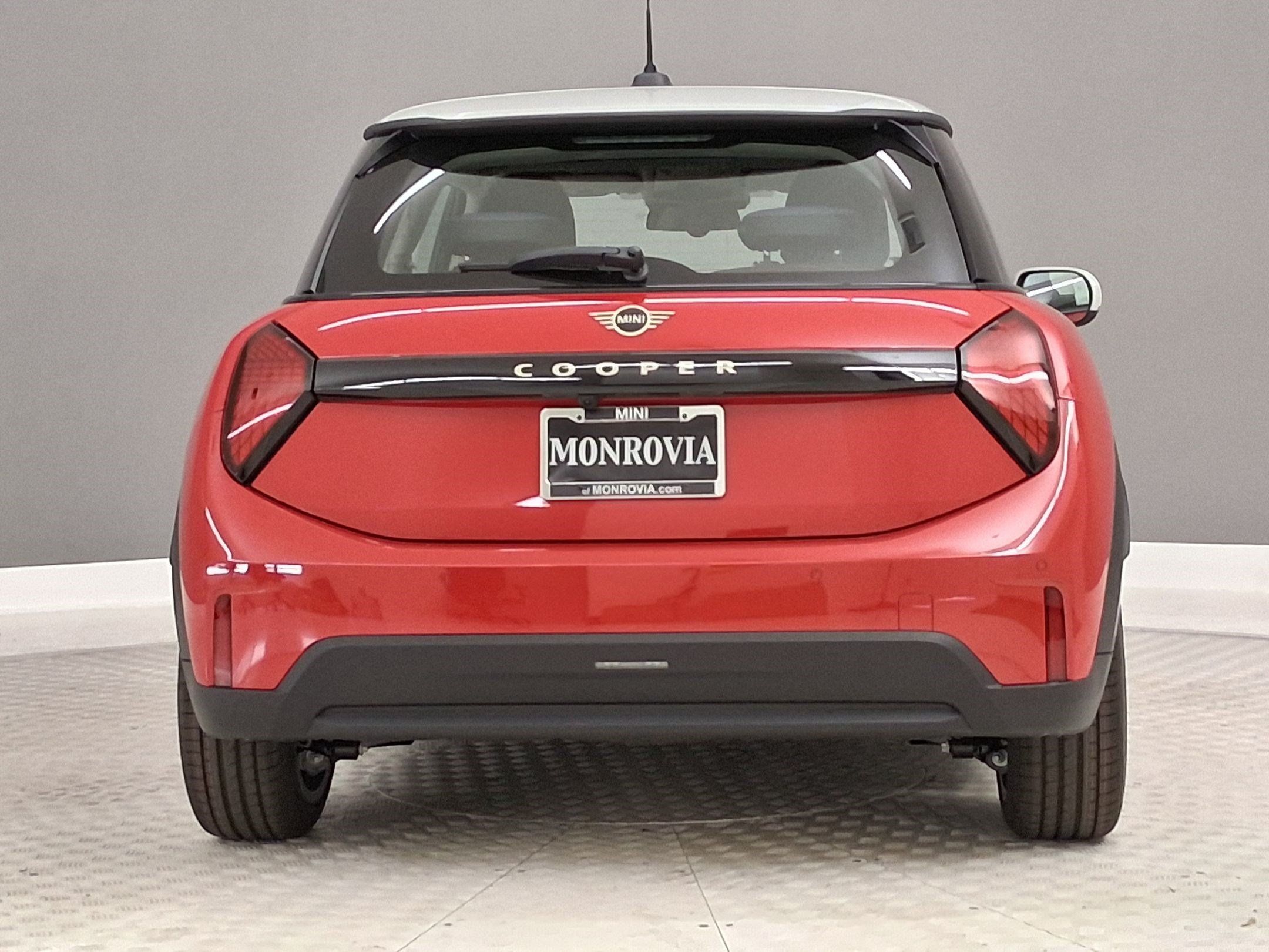 New 2026 MINI Cooper 2-Door Hardtop FWD image 8