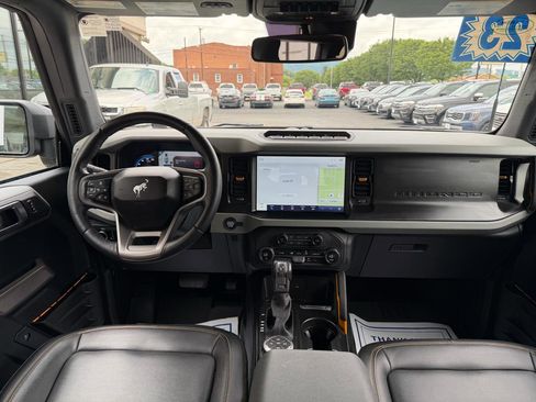Used 2023 Ford Bronco Badlands AWD/4WD image 15