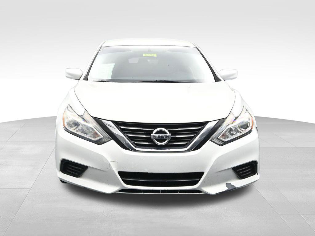 Used 2017 Nissan Altima 2.5 S w/ Power Driver Seat Package FWD image 8