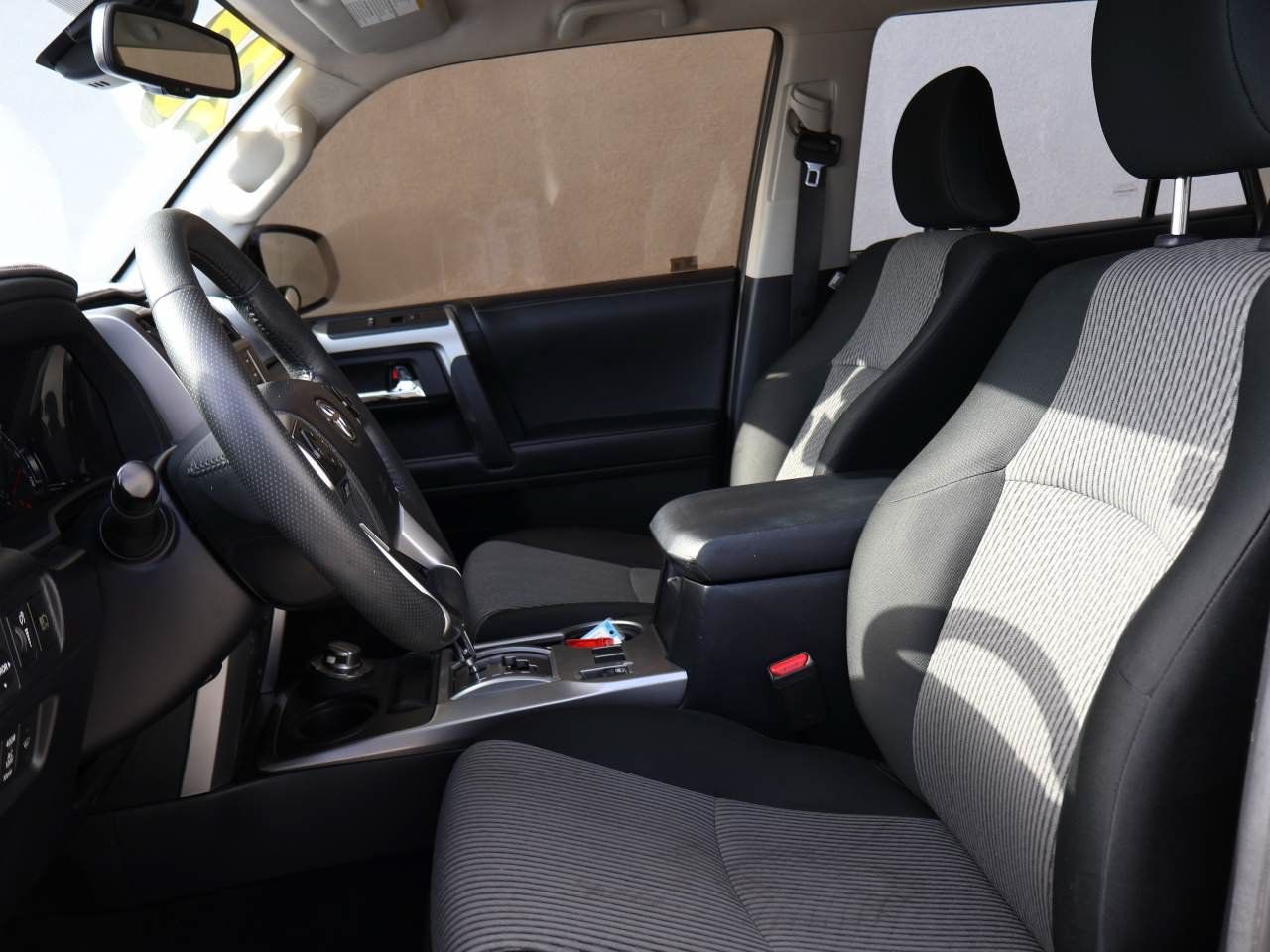 Used 2023 Toyota 4Runner SR5 AWD/4WD image 9