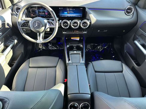 Used 2025 Mercedes-Benz GLA 250 4MATIC image 10