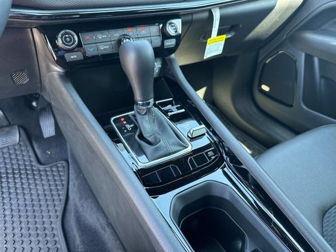 New 2025 Jeep Compass Latitude w/ Sun & Sound Group image 26