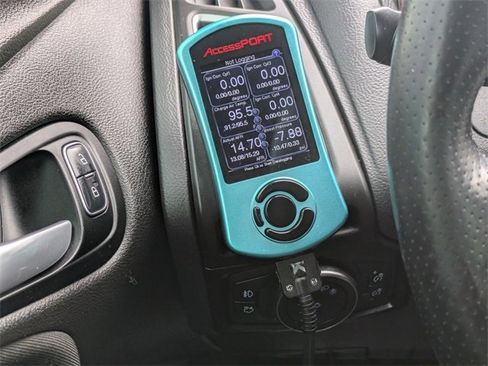 Used 2017 Ford Focus ST image 24