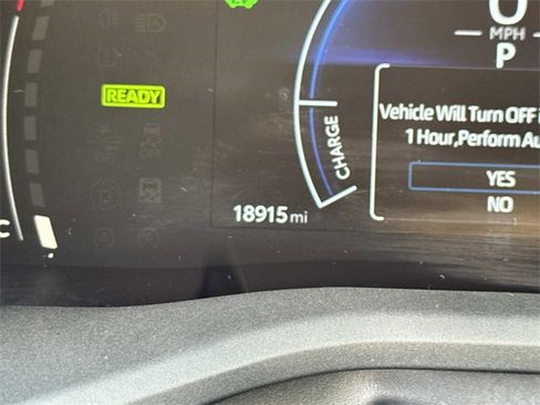 Used 2025 Toyota Camry LE image 27