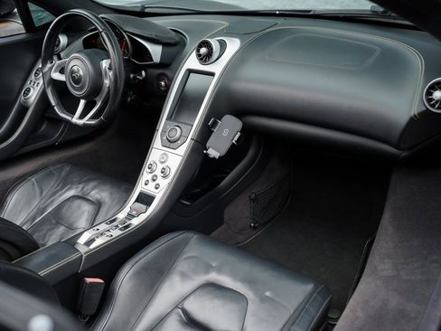 Used 2013 McLaren MP4-12C Spider image 23