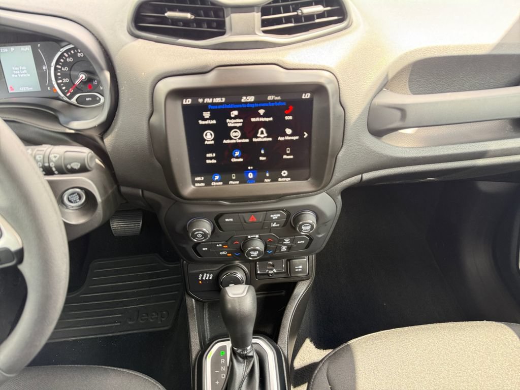 Used 2023 Jeep Renegade Latitude AWD/4WD image 11