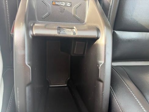 Used 2022 Chevrolet Colorado ZR2 AWD/4WD image 32
