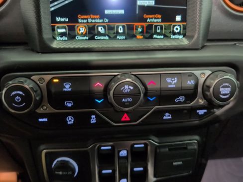 Used 2023 Jeep Gladiator Mojave w/ Trailer Tow Package image 20